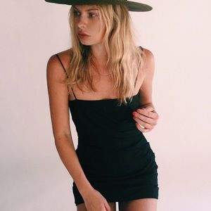 Réalisation black dress